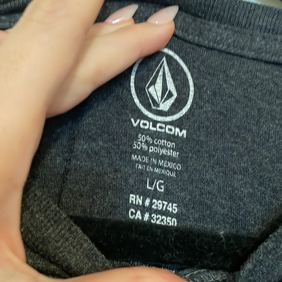Volcom | Grey & Back T-Shirt - Picture 3 of 4